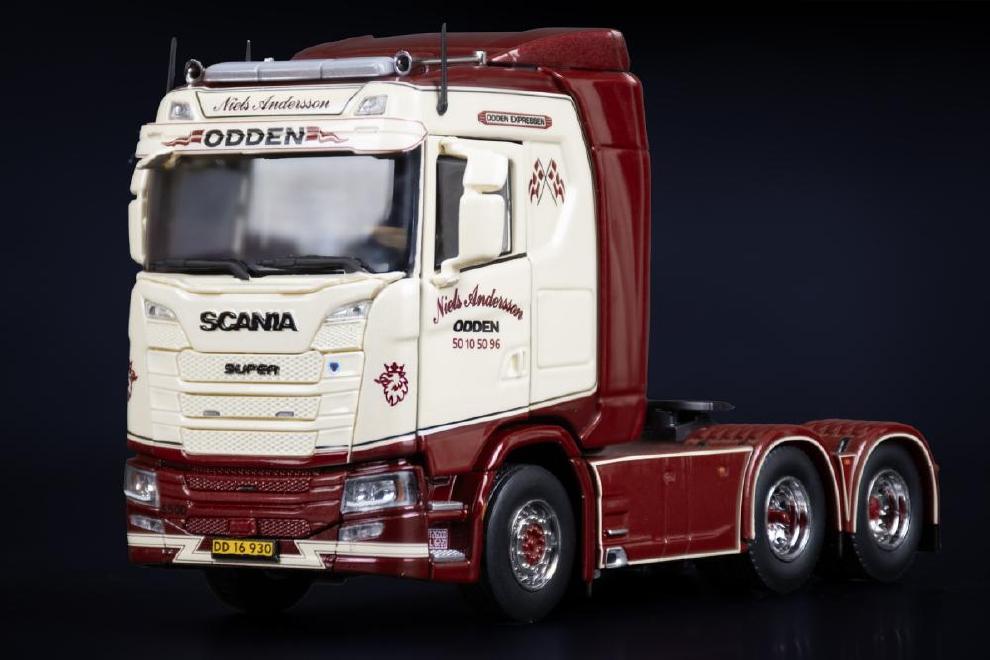 y\zNiels Andersson SCANIA S MIDDLE ROOF 6X4gN^ /IMC 1/50 ݋@B͌^ ~j`A