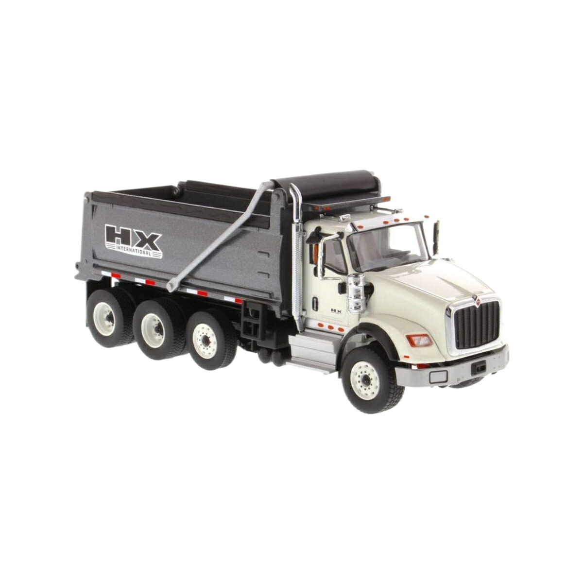 ラストホビーのInternational HX620 Dumper ダンプ / Diecast Masters 1/50 建設機械模型 工事車両｜アングル2