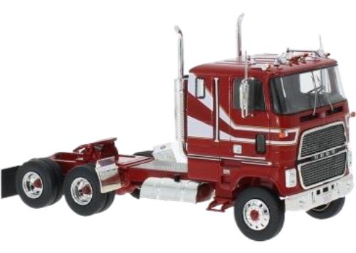 Rakuten - Ford CL 9000 レッド トラック / IXO 1/43 ミニカー