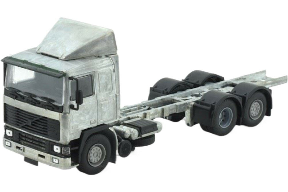 Volvo F 3rd Gen Medium Cab 6x2 トラクタ / TEKNO 1/50 建設機械模型 工事車両