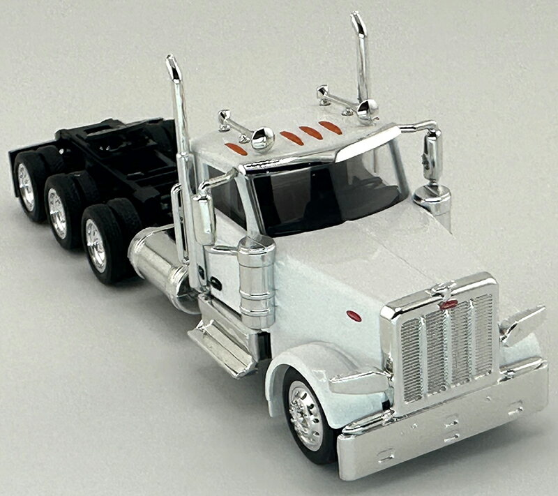 Peterbiltピータービルト 589 3軸 デイキャブ ホワイト トラック 働く車 模型 / HO LOGISTICS 1/87 ミニカー 模型