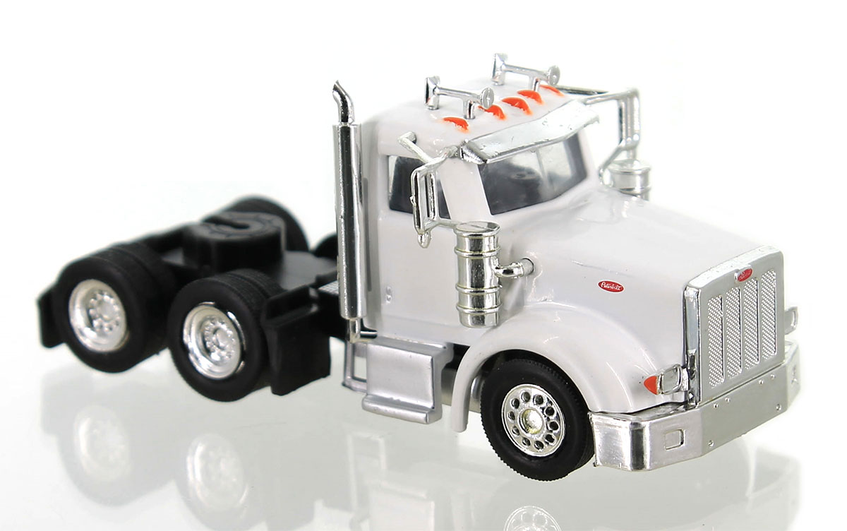 Peterbiltピータービルト 367 with Daycab Whiteホワイト / HO LOGISTICS 1/87 模型
