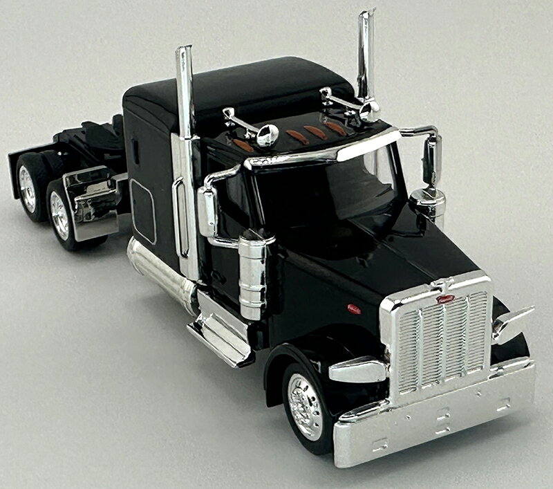 Peterbiltピータービルト 589 with 72 Inch Sleeper Black / HO LOGISTICS 1/87 模型