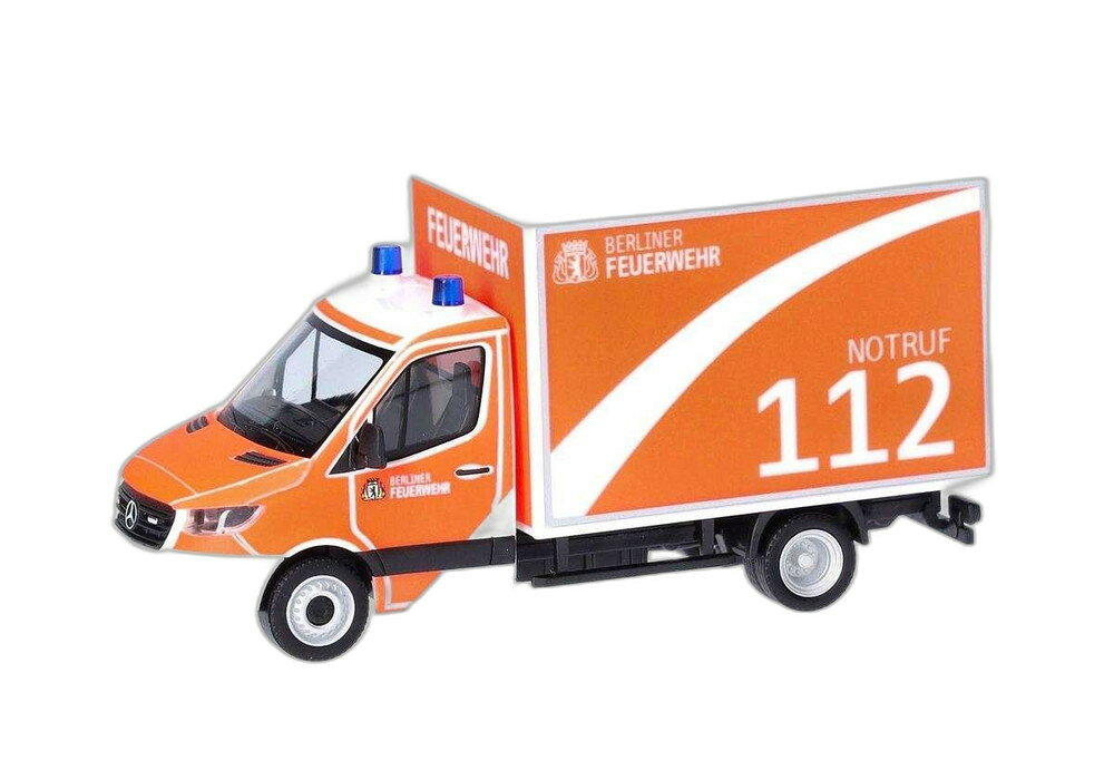 ▶ PRODUCT DETAILS メーカー Herpa スケール 1/87 商品状態 新品 ⚠ 海外製品に関するご案内 本製品は精密ディスプレイモデルのため、製造工程上、個体差が見られる場合がございます。微細な塗装の個体差・エッチングパーツのわずかなズレ・ケース／外箱の軽微なダメージ等がこれに該当します。これらはメーカー基準で良品とされており、当店でも良品として取り扱っております。あらかじめご了承ください。 ▶ NOTICE お届け時期について お届けの目安の記載を必ずご確認ください。 在庫について 他サイトとの併売のため、在庫切れの場合がございます。売り切れの際はメールにてご連絡いたします。 予約商品について 銀行振込・コンビニ決済のお支払い期限はご注文日から14日以内です。予約品は代引き・クレジット決済をご選択ください。発売予定日は確定日ではなく、大幅な延期・中止、入荷数量の減少が生じる場合がございます。 ご注意事項 輸入品の性質上、外箱に傷みなどがある場合がございます。あらかじめご了承ください。