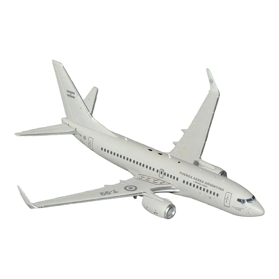 ▶ PRODUCT DETAILS メーカー Gemini スケール 1/200 商品状態 新品 ⚠ 海外製品に関するご案内 本製品は精密ディスプレイモデルのため、製造工程上、個体差が見られる場合がございます。微細な塗装の個体差・エッチングパーツのわずかなズレ・ケース／外箱の軽微なダメージ等がこれに該当します。これらはメーカー基準で良品とされており、当店でも良品として取り扱っております。あらかじめご了承ください。 ▶ NOTICE お届け時期について お届けの目安の記載を必ずご確認ください。 在庫について 他サイトとの併売のため、在庫切れの場合がございます。売り切れの際はメールにてご連絡いたします。 予約商品について 銀行振込・コンビニ決済のお支払い期限はご注文日から14日以内です。予約品は代引き・クレジット決済をご選択ください。発売予定日は確定日ではなく、大幅な延期・中止、入荷数量の減少が生じる場合がございます。 ご注意事項 輸入品の性質上、外箱に傷みなどがある場合がございます。あらかじめご了承ください。