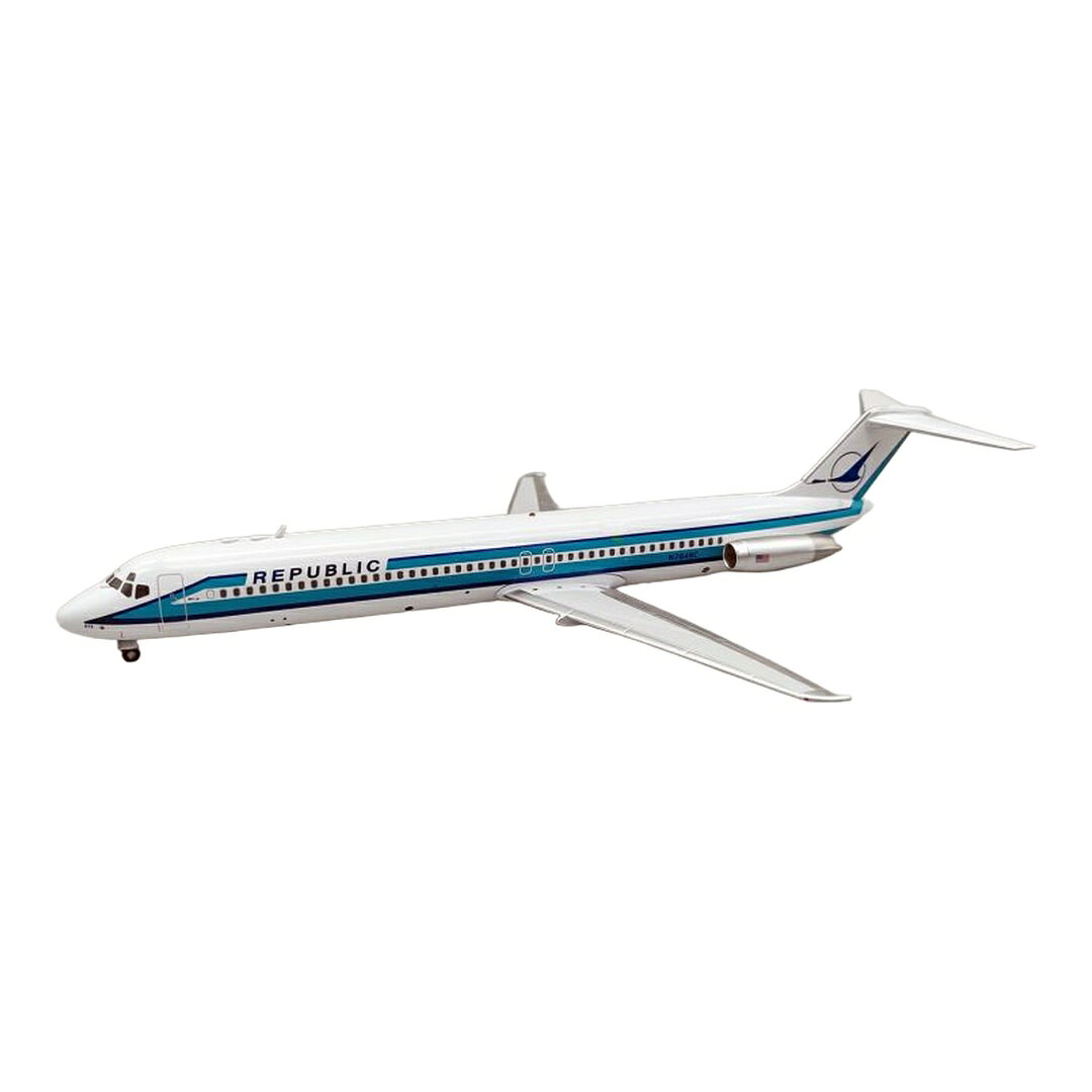 ▶ PRODUCT DETAILS メーカー Inflight 200 スケール 1/200 商品状態 新品 ⚠ 海外製品に関するご案内 本製品は精密ディスプレイモデルのため、製造工程上、個体差が見られる場合がございます。微細な塗装の個体差・エッチングパーツのわずかなズレ・ケース／外箱の軽微なダメージ等がこれに該当します。これらはメーカー基準で良品とされており、当店でも良品として取り扱っております。あらかじめご了承ください。 ▶ NOTICE お届け時期について お届けの目安の記載を必ずご確認ください。 在庫について 他サイトとの併売のため、在庫切れの場合がございます。売り切れの際はメールにてご連絡いたします。 予約商品について 銀行振込・コンビニ決済のお支払い期限はご注文日から14日以内です。予約品は代引き・クレジット決済をご選択ください。発売予定日は確定日ではなく、大幅な延期・中止、入荷数量の減少が生じる場合がございます。 ご注意事項 輸入品の性質上、外箱に傷みなどがある場合がございます。あらかじめご了承ください。