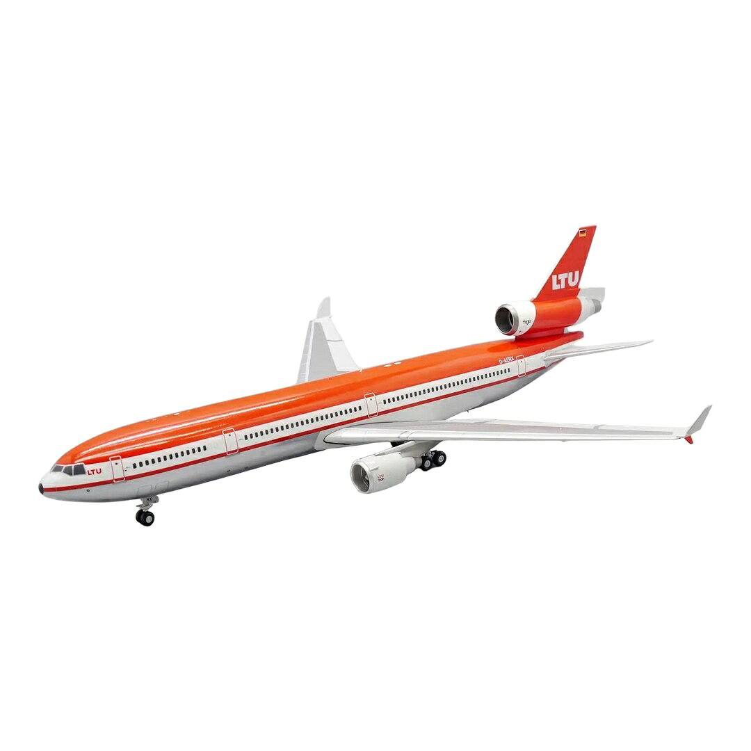 ▶ PRODUCT DETAILS メーカー JC Wings スケール 1/200 商品状態 新品 ⚠ 海外製品に関するご案内 本製品は精密ディスプレイモデルのため、製造工程上、個体差が見られる場合がございます。微細な塗装の個体差・エッチングパーツのわずかなズレ・ケース／外箱の軽微なダメージ等がこれに該当します。これらはメーカー基準で良品とされており、当店でも良品として取り扱っております。あらかじめご了承ください。 ▶ NOTICE お届け時期について お届けの目安の記載を必ずご確認ください。 在庫について 他サイトとの併売のため、在庫切れの場合がございます。売り切れの際はメールにてご連絡いたします。 予約商品について 銀行振込・コンビニ決済のお支払い期限はご注文日から14日以内です。予約品は代引き・クレジット決済をご選択ください。発売予定日は確定日ではなく、大幅な延期・中止、入荷数量の減少が生じる場合がございます。 ご注意事項 輸入品の性質上、外箱に傷みなどがある場合がございます。あらかじめご了承ください。