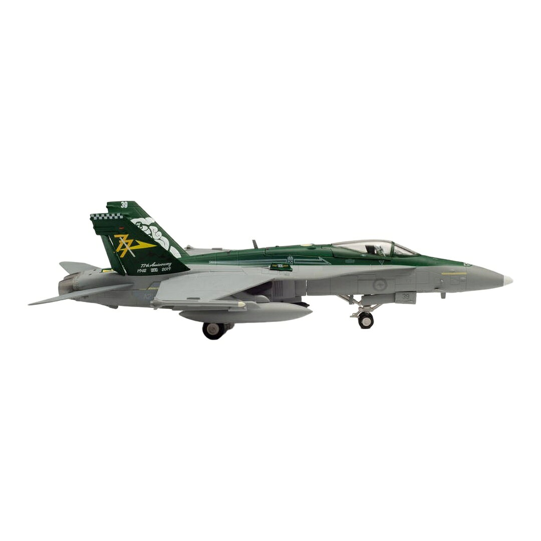 商品詳細 メーカー Herpa Wings スケール 1/72 お届け時期 お届けの目安の記載を必ずご確認ください。 在庫について 在庫管理に関しましては細心の注意を払っておりますが、他サイトとの併売の為、在庫切れの場合がございます。万が一売り切れの場合はメールにてご連絡させていただきます。 予約商品について 銀行振込・コンビニ決済のお支払い期限はご注文日から14日以内となります。 予約品の決済方法は代引き・クレジット決済をご選択ください。 発売予定日は、確定日ではありません。発売が大幅に延期または中止になることがございます。 また、メーカー都合により入荷数量を一方的に減らされ、ご注文いただきました数量が入荷出来ない場合が稀にございます。 万が一、ご注文分の確保が出来ない場合、メールにてご連絡させていただきます。ご不便をお掛けしますがご理解のほどよろしくお願いいたします。 ご注意事項 輸入品の性質上箱に傷みなどある場合がございますので予めご了承ください。