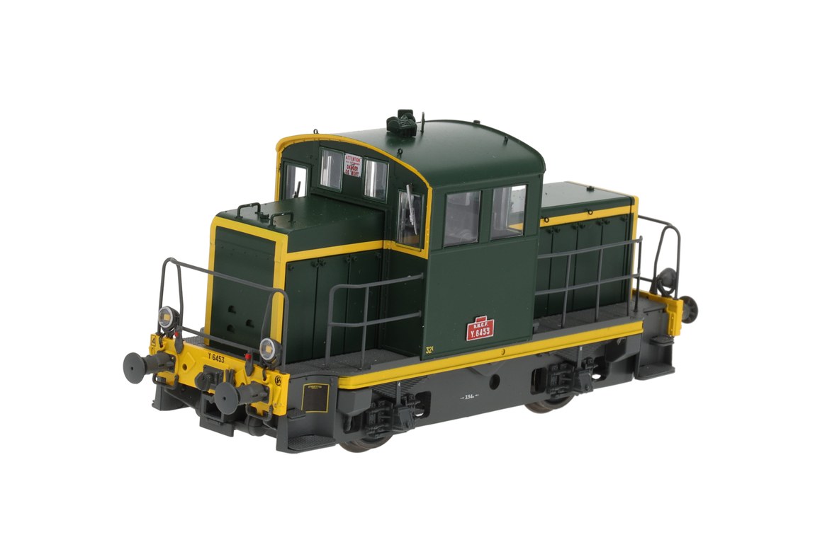 商品詳細 メーカー EPM スケール H0 お届け時期 お届けの目安の記載を必ずご確認ください。 在庫について 在庫管理に関しましては細心の注意を払っておりますが、他サイトとの併売の為、在庫切れの場合がございます。万が一売り切れの場合はメールにてご連絡させていただきます。 予約商品について 銀行振込・コンビニ決済のお支払い期限はご注文日から14日以内となります。 予約品の決済方法は代引き・クレジット決済をご選択ください。 発売予定日は、確定日ではありません。発売が大幅に延期または中止になることがございます。 また、メーカー都合により入荷数量を一方的に減らされ、ご注文いただきました数量が入荷出来ない場合が稀にございます。 万が一、ご注文分の確保が出来ない場合、メールにてご連絡させていただきます。ご不便をお掛けしますがご理解のほどよろしくお願いいたします。 ご注意事項 輸入品の性質上箱に傷みなどある場合がございますので予めご了承ください。