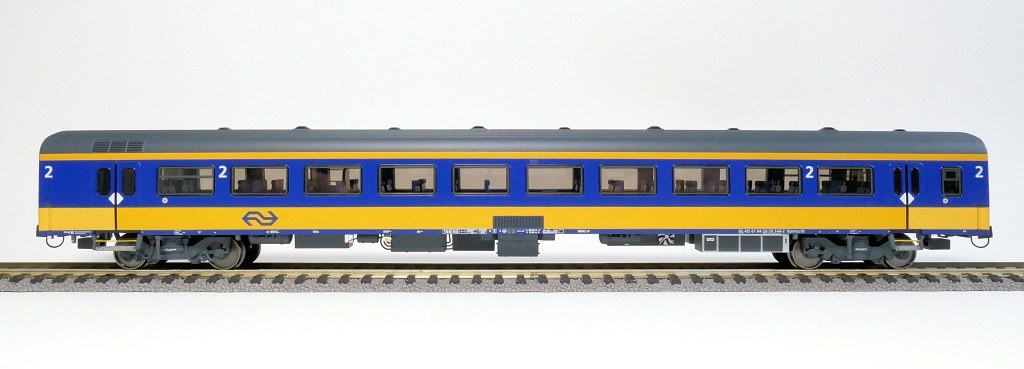 商品詳細 メーカー Exact-Train スケール H0 お届け時期 お届けの目安の記載を必ずご確認ください。 在庫について 在庫管理に関しましては細心の注意を払っておりますが、他サイトとの併売の為、在庫切れの場合がございます。万が一売り切れの場合はメールにてご連絡させていただきます。 予約商品について 銀行振込・コンビニ決済のお支払い期限はご注文日から14日以内となります。 予約品の決済方法は代引き・クレジット決済をご選択ください。 発売予定日は、確定日ではありません。発売が大幅に延期または中止になることがございます。 また、メーカー都合により入荷数量を一方的に減らされ、ご注文いただきました数量が入荷出来ない場合が稀にございます。 万が一、ご注文分の確保が出来ない場合、メールにてご連絡させていただきます。ご不便をお掛けしますがご理解のほどよろしくお願いいたします。 ご注意事項 輸入品の性質上箱に傷みなどある場合がございますので予めご了承ください。