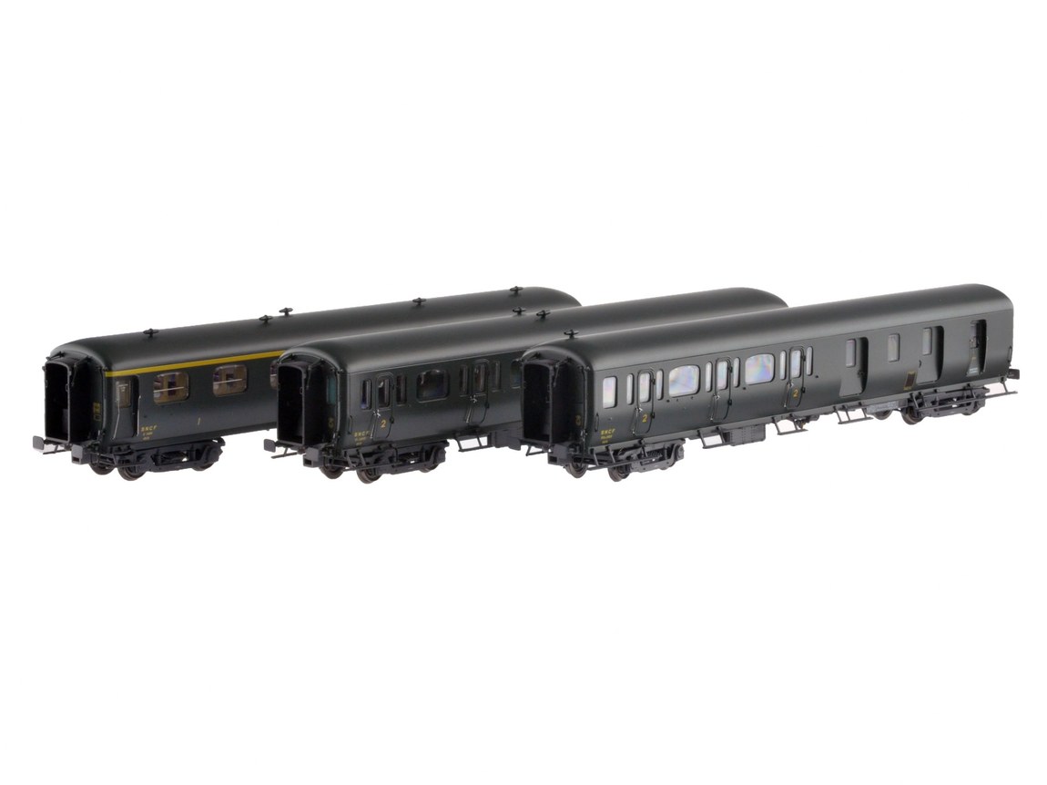 商品詳細 メーカー LS Models スケール H0 お届け時期 お届けの目安の記載を必ずご確認ください。 在庫について 在庫管理に関しましては細心の注意を払っておりますが、他サイトとの併売の為、在庫切れの場合がございます。万が一売り切れの場合はメールにてご連絡させていただきます。 予約商品について 銀行振込・コンビニ決済のお支払い期限はご注文日から14日以内となります。 予約品の決済方法は代引き・クレジット決済をご選択ください。 発売予定日は、確定日ではありません。発売が大幅に延期または中止になることがございます。 また、メーカー都合により入荷数量を一方的に減らされ、ご注文いただきました数量が入荷出来ない場合が稀にございます。 万が一、ご注文分の確保が出来ない場合、メールにてご連絡させていただきます。ご不便をお掛けしますがご理解のほどよろしくお願いいたします。 ご注意事項 輸入品の性質上箱に傷みなどある場合がございますので予めご了承ください。