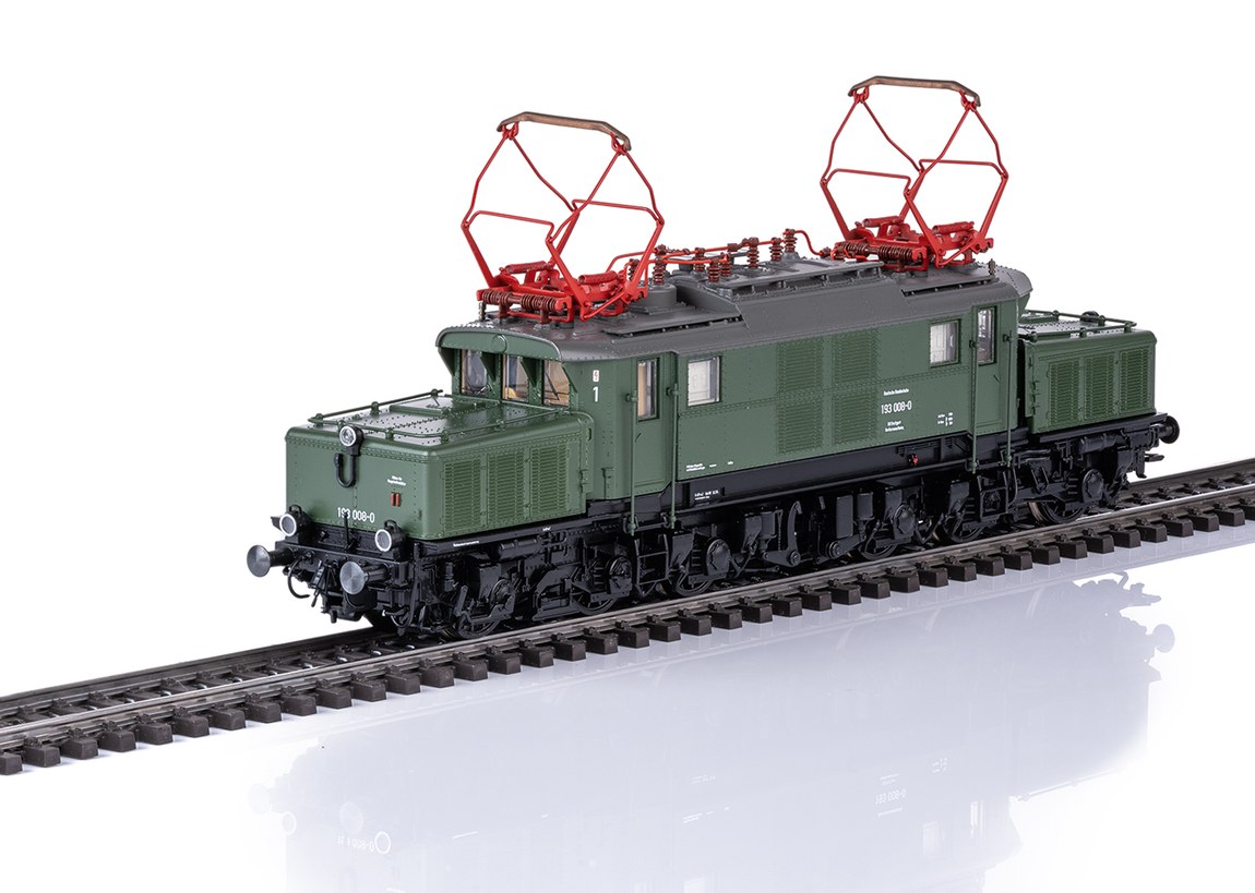 商品詳細 メーカー Maerklin スケール H0 お届け時期 お届けの目安の記載を必ずご確認ください。 在庫について 在庫管理に関しましては細心の注意を払っておりますが、他サイトとの併売の為、在庫切れの場合がございます。万が一売り切れの場合はメールにてご連絡させていただきます。 予約商品について 銀行振込・コンビニ決済のお支払い期限はご注文日から14日以内となります。 予約品の決済方法は代引き・クレジット決済をご選択ください。 発売予定日は、確定日ではありません。発売が大幅に延期または中止になることがございます。 また、メーカー都合により入荷数量を一方的に減らされ、ご注文いただきました数量が入荷出来ない場合が稀にございます。 万が一、ご注文分の確保が出来ない場合、メールにてご連絡させていただきます。ご不便をお掛けしますがご理解のほどよろしくお願いいたします。 ご注意事項 輸入品の性質上箱に傷みなどある場合がございますので予めご了承ください。