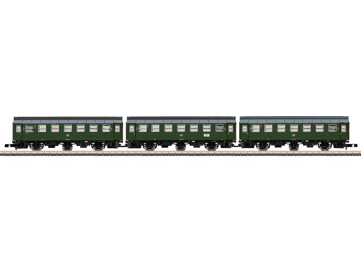商品詳細 メーカー Maerklin スケール Z お届け時期 お届けの目安の記載を必ずご確認ください。 在庫について 在庫管理に関しましては細心の注意を払っておりますが、他サイトとの併売の為、在庫切れの場合がございます。万が一売り切れの場合はメールにてご連絡させていただきます。 予約商品について 銀行振込・コンビニ決済のお支払い期限はご注文日から14日以内となります。 予約品の決済方法は代引き・クレジット決済をご選択ください。 発売予定日は、確定日ではありません。発売が大幅に延期または中止になることがございます。 また、メーカー都合により入荷数量を一方的に減らされ、ご注文いただきました数量が入荷出来ない場合が稀にございます。 万が一、ご注文分の確保が出来ない場合、メールにてご連絡させていただきます。ご不便をお掛けしますがご理解のほどよろしくお願いいたします。 ご注意事項 輸入品の性質上箱に傷みなどある場合がございますので予めご了承ください。