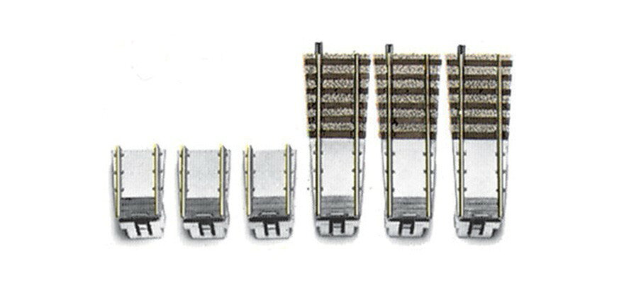 ▶ PRODUCT DETAILS メーカー Fleischmann スケール H0 電源方式 DC デジタルデコーダー 非搭載 ⚠ 海外製品に関するご案内 本製品は精密な鉄道模型のため、製造工程上、個体差が見られる場合がございます。微細な塗装の個体差・パーツのわずかなズレ・ケース／外箱の軽微なダメージ等がこれに該当します。これらはメーカー基準で良品とされており、当店でも良品として取り扱っております。あらかじめご了承ください。 ▶ NOTICE お届け時期について お届けの目安の記載を必ずご確認ください。 在庫について 在庫管理に関しましては細心の注意を払っておりますが、他サイトとの併売のため、在庫切れの場合がございます。万が一売り切れの場合はメールにてご連絡させていただきます。 ご注意事項 輸入品の性質上、外箱に傷みなどがある場合がございます。あらかじめご了承ください。