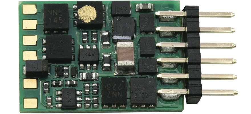 ▶ PRODUCT DETAILS メーカー Fleischmann スケール N 電源方式 デジタルデコーダー DCC ⚠ 海外製品に関するご案内 本製品は精密な鉄道模型のため、製造工程上、個体差が見られる場合がございます。微細な塗装の個体差・パーツのわずかなズレ・ケース／外箱の軽微なダメージ等がこれに該当します。これらはメーカー基準で良品とされており、当店でも良品として取り扱っております。あらかじめご了承ください。 ▶ NOTICE お届け時期について お届けの目安の記載を必ずご確認ください。 在庫について 在庫管理に関しましては細心の注意を払っておりますが、他サイトとの併売のため、在庫切れの場合がございます。万が一売り切れの場合はメールにてご連絡させていただきます。 ご注意事項 輸入品の性質上、外箱に傷みなどがある場合がございます。あらかじめご了承ください。