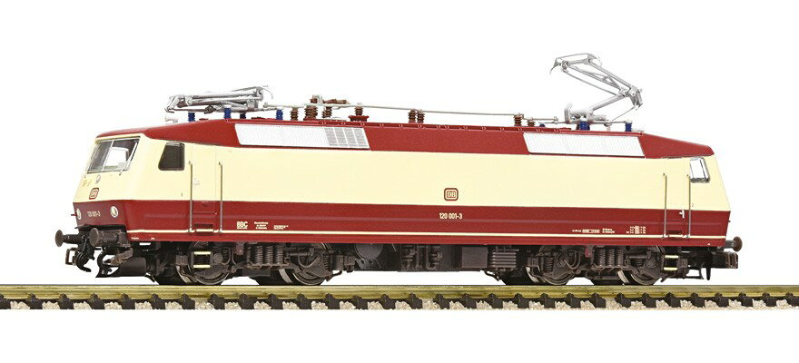 ▶ PRODUCT DETAILS メーカー Fleischmann スケール N 電源方式 DC デジタルデコーダー DCC ⚠ 海外製品に関するご案内 本製品は精密な鉄道模型のため、製造工程上、個体差が見られる場合がございます。微細な塗装の個体差・パーツのわずかなズレ・ケース／外箱の軽微なダメージ等がこれに該当します。これらはメーカー基準で良品とされており、当店でも良品として取り扱っております。あらかじめご了承ください。 ▶ NOTICE お届け時期について お届けの目安の記載を必ずご確認ください。 在庫について 在庫管理に関しましては細心の注意を払っておりますが、他サイトとの併売のため、在庫切れの場合がございます。万が一売り切れの場合はメールにてご連絡させていただきます。 ご注意事項 輸入品の性質上、外箱に傷みなどがある場合がございます。あらかじめご了承ください。