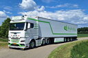 【予約】2026年発売予定 FRUVO B.V. MAN TGX GX 6X2 ツインステア 冷凍トレーラー 3軸 トレーラー / WSI 1/50 建設機械模型 工事車両
