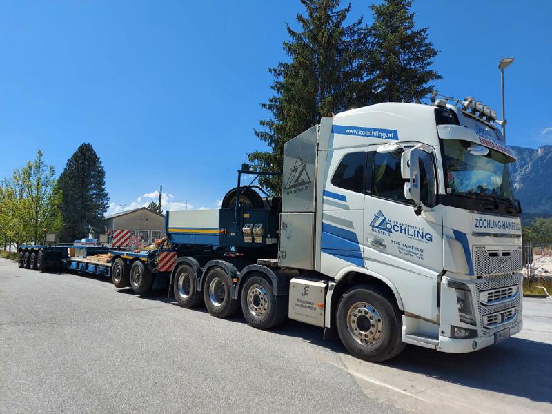 【予約】2023年3月以降発売予定Zochling; VOLVO FH4 GLOBETROTTER 8x4 LOW LOADER - 4 AXLE + DOLLY - 2 AXLEトレーラー トラック /建設機械模型 工事車両 WSI 1/50 ミニチュア