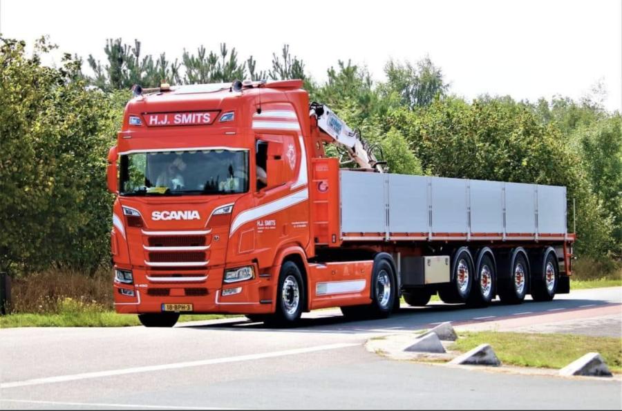 【予約】TRANSPORTBEDRIJF H.J. SMITS SCANIA R HIGHLINE CR20H 4X2 BRICK TRAILER 4軸 トラック/WSI 1/50 建設機械模型 工事車両