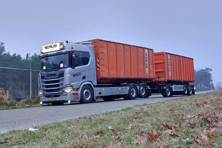 【予約】2026年発売予定 Venus Containers B.V. SCANIA R NORMAL CR20N 6X2 TAG AXLE RIGED / WSI 1/50 ミニカー トラック模型