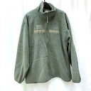 製品仕様 商品名 【中古】U.S.ARMY GEN3 COLD WWATHER FLEECE JACKET フリースジャケット ポーラテック POLARTEC XLサイズ メンズ アウター アメカジ 03r9543【入間店】 サイズ 【サイズ：XL】着丈：約70cm身幅：約72cm肩幅：約62cm袖丈：約59cm その他 多少の毛羽立ちが見受けられます。 外観 外観状態：「B」【外観詳細】「S」 未使用、もしくは未開封のお品物です「A」 使用品ですが、目立つ傷・汚れなどのないきれいなお品物です「B」 一般的な中古コンディションのお品物です「C」 目立つ傷・汚れなどのあるお品物です「D」 状態が著しく損なわれているお品物です 付属品 画像の物が全てです ご注意事項 当ストアより出品のお品物は全て中古品、現状品となりますのでご理解いただいた上でのご購入をお願いいたします。モニターの発色の具合によって実際のものと色が異なる場合がございます。店舗併売のお品物になります。店頭にて販売が成立した際はお取引をキャンセルさせていただく場合がございます。【梱包について】お品物によっては、梱包には形成した段ボール箱、USED段ボール箱などを使用する場合があります。