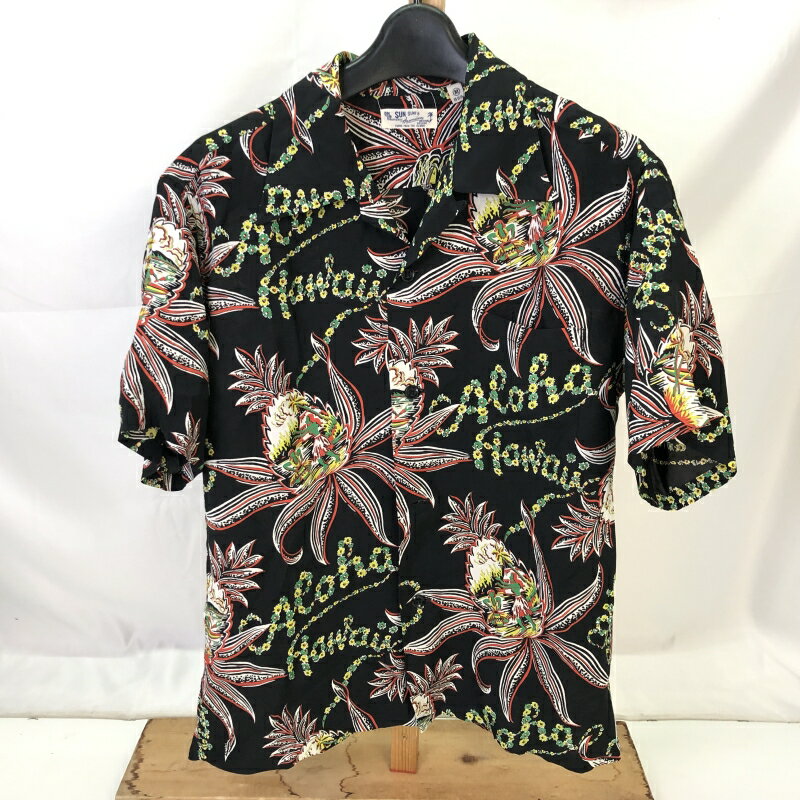 【中古】サンサーフ SUNSURF HAWAIIAN SHIRT ハワイアンシャツ ブラック サイズM メンズ トップス 半袖シャツ レーヨン SS38312 01w00086【結城店】