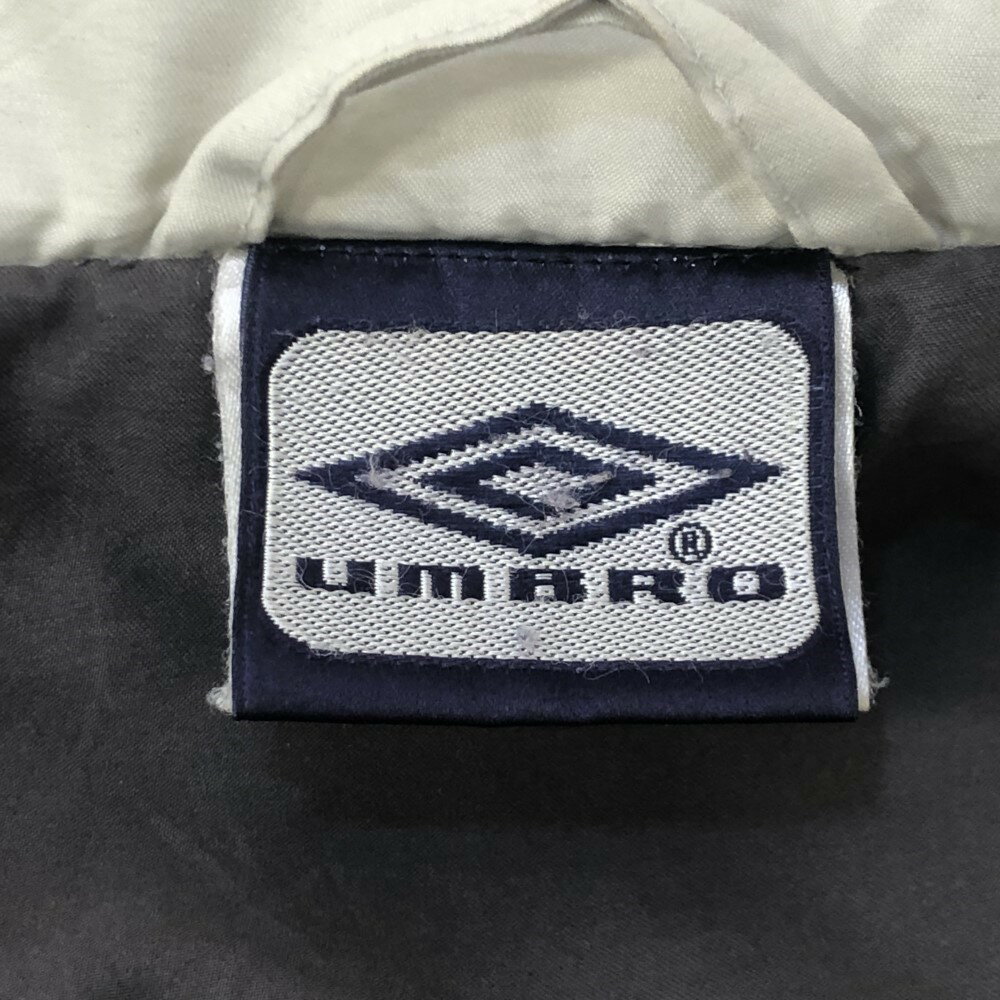 【中古】 UMBRO アンブロアウター ベージュ Mサイズ マウンテンパーカー 07w3229