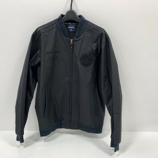 【中古】 adidas×THE HUNDREDS アディダス ハンドレッツ ブルゾン ナイロンジャケット Mサイズ 黒 ブラック ナイロンジャケット 07w18231 【大和店】 【中古】 adidas×THE HUNDREDS アディダス ハンドレッツ ブルゾン ナイロンジャケット Mサイズ 黒 ブラック ナイロンジャケット 07w18231 【大和店】