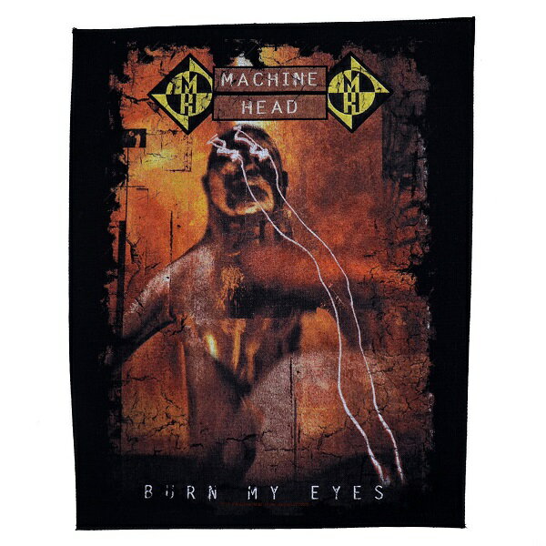 　MACHINE HEAD Burn My Eyes BACK PATCHバンド公認のオフィシャルライセンス商品！（画像をクリックで拡大します）（画像をクリックで拡大します） 商品名MACHINE HEAD Burn My Eyes BACK PATCH商品詳細VIO-LENCEを脱退したロブ・フリンが92年に新たに結成したカリフォルニア発ベイエリア産のメタルバンド、MACHINE HEAD。 ベイエリアスラッシュを継承しつつヘヴィでグルーヴ感溢れるサウンドで確固たる地位を確立、90年代以降の “NWOAHM（New Wave Of American Heavy Metal）”における先駆的バンドです。 バンドは幾度となくメンバーチェンジを繰り返しオリジナルメンバーはロブ・フリンのみですが、今もなお世界各地のフェスやツアーで精力的に活動中です。 記念すべき94年作の1st LPにして名盤「Burn My Eyes」のジャケットアートワークのバックパッチ。 バンド公認のオフィシャルライセンス商品です。サイズサイズ：約35cm(縦)×約29cm(上底)×約26cm(下底) ※輸入商品は国内商品のような緻密さに欠けるため、多少の誤差はご了承ください。注意事項撮影時のライティング、ご覧になっているモニター・PC環境により実際の商品と色味が異なって見える場合がございます。ご了承の上お買い求め下さい。