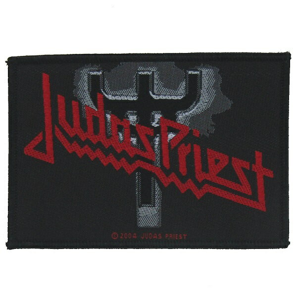 　JUDAS PRIEST Logo Fork Patch WAPPENバンド公認のオフィシャルライセンス商品！ 商品名JUDAS PRIEST Logo Fork Patch WAPPEN商品詳細ご存じ“メタルゴッド”の異名をとるロブ・ハルフォードがリードボーカルを務める69年結成のヘヴィメタルの重鎮バンド、JUDAS PRIEST。 元々はベースのイアン・ヒルと元ギタリストのK・K・ダウニングらが活動していたバンドが活動停止状態だったJUDAS PRIESTを引き継ぐ形でバンド名を継承します。 ロブ・ハルフォードの多彩なハイトーンボイスにツインリードギターを特徴としたスタイルで世界的な人気を博し、トータルセールスは5000万枚超を記録する偉大なるヘヴィメタルバンドです。 バンドはその長いキャリアにおいて幾度となくメンバーチェンジを繰り返しロブ・ハルフォードの脱退・復帰など紆余曲折を経て、今もなお比類なき存在感でメタルシーンを牽引し精力的に活動中です。 2018年作の18th LP「Firepower」の裏ジャケのアートワークを使用したデザインのワッペン。 バンド公認のオフィシャルライセンス商品です。サイズサイズ：縦7cm×横10cm ※輸入商品は国内商品のような緻密さに欠けるため、多少の誤差はご了承ください。注意事項撮影時のライティング、ご覧になっているモニター・PC環境により実際の商品と色味が異なって見える場合がございます。ご了承の上お買い求め下さい。