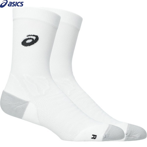 ■こちらの商品は、現在「お取り寄せ」になっております。ご注文から発送まで「2から5営業日」を目安にお考えください。 ■注文が集中した場合など、発送が遅れたり、在庫切れで販売できなくなる可能性がございます。欠品、納期遅れなどにつきましては、個別にご案内させていただきます。 ■メーカー欠品中の場合は、それ以上お時間を頂く場合がございますが、その場合につきましては、別途個別にご案内差し上げます。 ※メーカーが土日祭日が休みの為、すぐに在庫確認を行えない場合もございます。 ※上記、予めご了承の上、ご注文くださいますようお願い致します。 メーカー希望小売価格はメーカーカタログに基づいて掲載しています カタログデータは↑コチラ↑をクリックでご確認頂けます。 ※当商品は、交換・返品などの対応をさせて頂くことができません。　予めご了承の上でお買い求めくださいますようお願い致します。【商品説明】通気性と吸汗速乾性に優れたクルーソックス品名 : クルーソックス品番 : 3043A137(3043A137.100)カラー : ブリリアントホワイトサイズ : S M L素材 : ナイロン68% ポリエステル21% ポリプロピレン8% ポリウレタン3%原産国 : Italy暖かい条件に特化して設計されています。クッション性を提供しながら、本体には、吸汗速乾性に優れた糸を編み込み、メッシュ構造を組み込むことで足の負担を軽減し、コート内での快適性向上をサポートします。