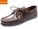 ＜QUODDY TRAIL MOCCASIN＞「クオディ・トレイル・モカシン」 ＜QUODDY TRAIL MOCCASIN＞「クオディ・トレイル・モカシン」は1900年代初頭からL.L.ビーンのモカシンを作り続けてきた手縫い職人であったShorey一族が起こしたハンドソーンモカシンのメーカー。一昔前まではアメリカ製のハンドソーンモカシンはそれほど珍しいものではなかったが、いまやその大半が姿を消してしまった。「L.L.ビーン」本店においてあるモカシンですら、＜Quoddy Trail＞のものを除くとすべてが海外生産である。まさに世界遺産とでも呼びたくなる。いまや数少ないmade in U.S.A.のハンドソーンモカシンメーカーなのである。そもそもメイン州には「L.L.ビーン」に＜SEBAGO＞「セバゴ」と、ハンドソーンモカシンのメッカであった。かの＜ALDEN＞「オールデン」や＜ALAN EDMONDS＞「アラン・エドモンド」といった高級シューズメーカーもメイン州が発祥である。まさに靴産業の拠点であった。「L.L.ビーン」や＜WOLVERINE＞「ウルヴァリン」など大企業の下請けとして手縫い需要があったわけだが、現在では価格戦略などの影響で、そのほとんどのモカシン製造の拠点はブラジルやインド、中国に生産拠点を移している。それに伴い、メイン州では多くの技術者たちが職を失っているのが現状だ。そんな中、それでもMade in U.S.A.を貫く同社には、「L.L.ビーン」や「ラルフローレン」からの依頼が絶えることがない。 「いいモカシンとはどういうものか。」 1.ソールが1ピースであること 2.靴の前後左右が革繊維の前後左右方向と一致していること 3.ハンドソーン（手縫い）であること 1）に関しては足を靴下のように包み込む、モカシン構造の基本中の基本である。現地ではソールにゴム底を張らない、ダブルソールの革底がポピュラーである。スキンステッチという難しい縫製技術を要するこの仕様は、森の中や芝生の上を歩いても音がしにくいために、ハンターたちから絶大な支持を得ている。 2）に関しては牛の革は頭-尻の前後には伸びないが、左右方向、つまりおなかまわりの横方向には伸縮性がある。これを利用して足へのフィット感を高める。 3）本当のハンドソーンとは、一つ一つコンディションの違う革を手で触りながら、位置と感覚を調整しながら穴を開け、締め付け具合を測りながら手縫いしていくべきものである。手縫いこそが絶妙なフィット感を生み出す。かかとのキッカーもフィット感を生む重要な作業なのである。(原皮供給に関しては　殆どが「ホーウィン社」からの供給になる）なるほどここに手縫いにこだわる理由がある。高価でも手間がかかろうともこの靴作りの伝統はなんとしても守り抜かねばならない。最後の工程はソール縫い付けである。年季の入った50年以上前のミシンで縫いつける。 ★メイン州で伝統製法により熟練職人により一点一点手作りされる、＜Quoddy Trail Moccasin＞「クオディトレイルモカシン」社のモカシン。手にすればそのぬくもりにしばし見とれることだろう。そして手縫いのステッチの奥にメイン州の手縫い職人を見るだろう。しかし残念なことに、このすばらしきアメリカのモカシン作りの文化が今絶滅に瀕している。コスト高とともに大手メーカーは次々と海外に工場を移し、メイン州の靴工場も最近はめっきり少なくなった。細くとも切れることなくハンドソーン・モカシンの文化を末永く守っていきたい。＜RUSSELL MOCCASIN＞「ラッセルモカシン」ファンにもぜひお勧めします。ホーウィン社製クロムエクセルを使用。 ●素材：leather ●カラー：brown chrome ●made in U.S.A. ⇒その他のQuoddy Moccasin製品はこちらをCLICK！！ ⇒その他のLEATHER SHOESはこちらをCLICK！！