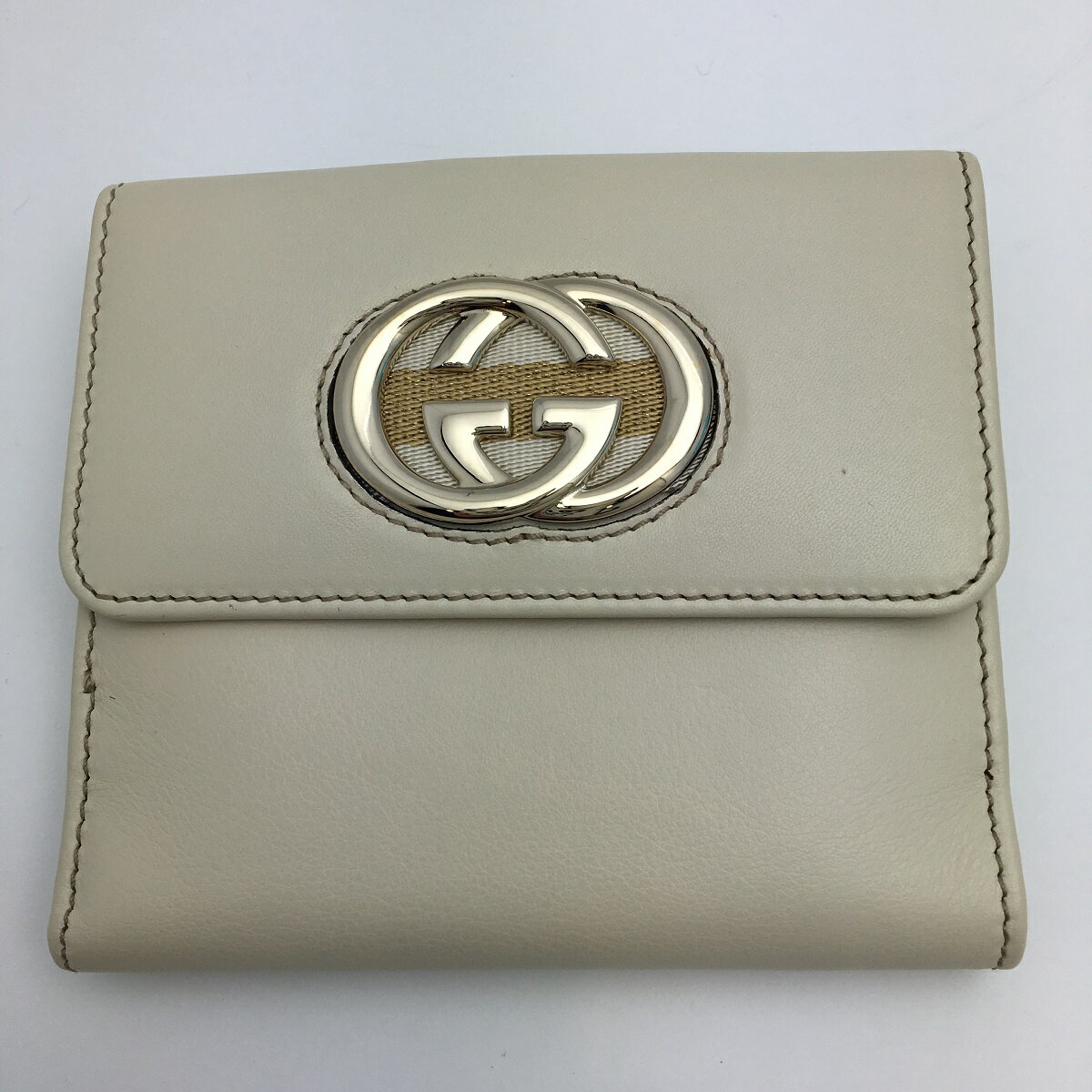 GUCCI　グッチ　Wホック財布　カーフ　オフホワイト　ショップカード付き　【トレジャースポット】【中古】