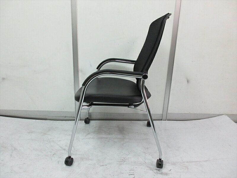 okamura/オカムラ コンテッサ ゲストチェアキャスタータイプ 座面革張り ブラック【中古】【オフィス家具】【ゲストチェア】【当店オススメ】 [2]