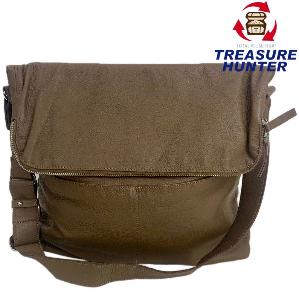 knot yacht レザー ショルダーバッグ K10004-00 ライトブラウン ノットヨット 【101057523001】