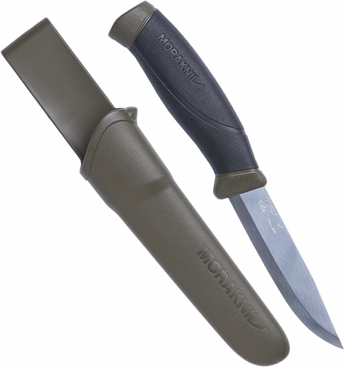 モーラナイフ コンパニオン ステンレス Morakniv | ナイフ キャンプナイフ キャンプ アウトドア キャンプ用品 アウトドア用品 料理 調理 釣り 登山 防災 安い ステンレス バトニング 薪割り 刃厚2.5mm ソロキャンプ【ミリタリーグリーン】