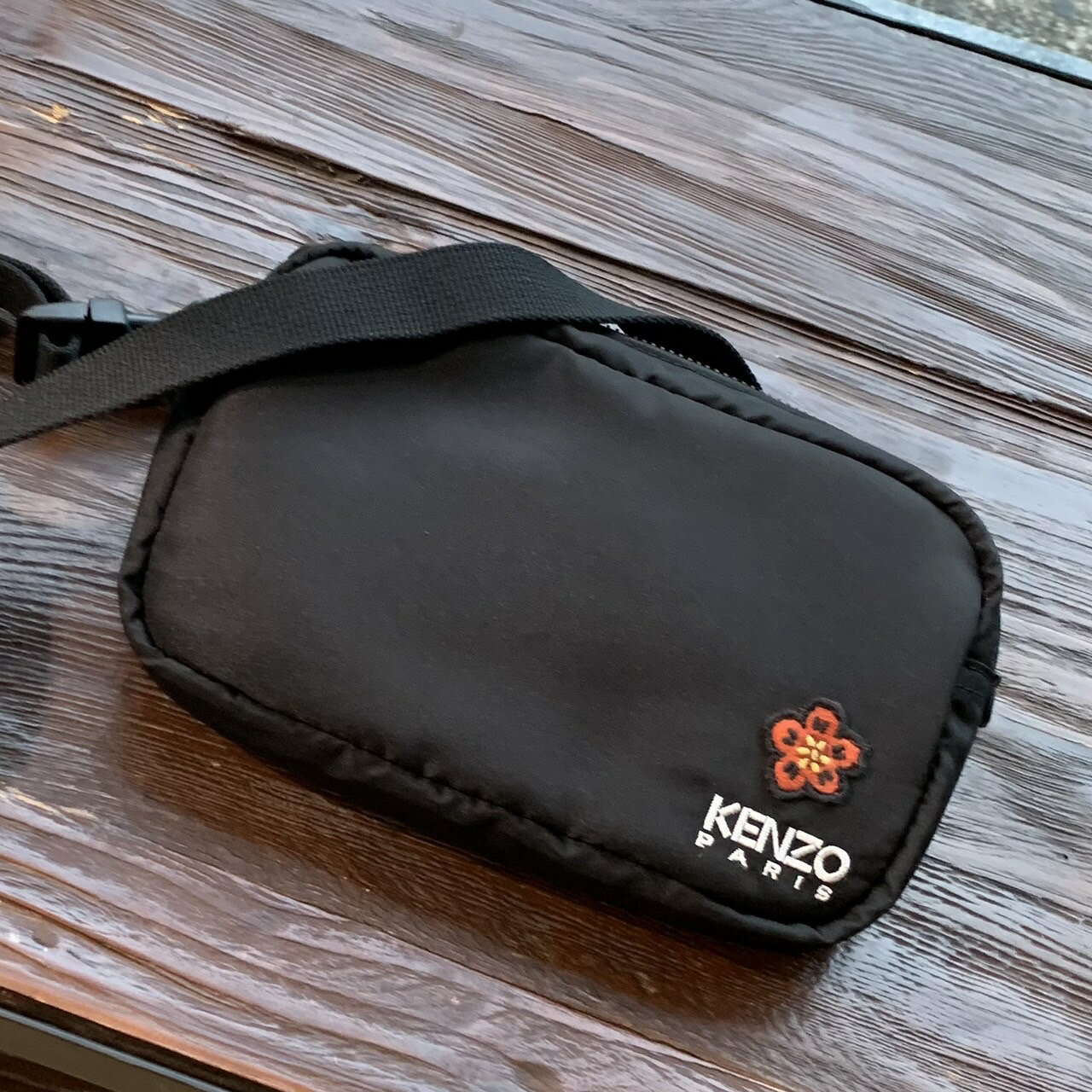 KENZO ケンゾー FC65SA458F25 KENZO CREST クロスボディバッグ ショルダーバッグ ブランド 花 ロゴ お洒落 黒 BLACK ブラック NIGO ニゴ