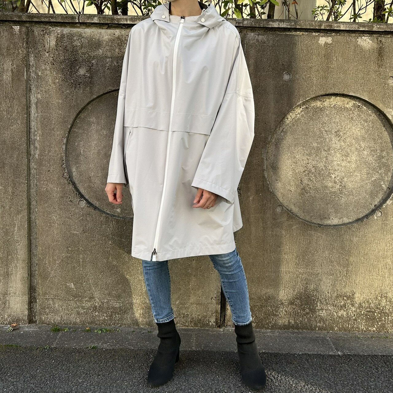 HERNO ヘルノ GC00069DL GORE-TEX PACLITE SHELL ラミナージャケット コート ゴアテックス レディース レインコート スプリングコート ICE グレー ホワイト お洒落 防水 Laminarのサムネイル