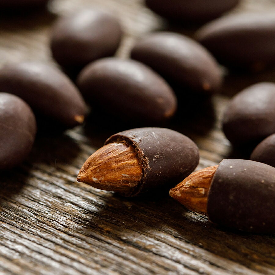 Biokashi USUKAKEオーガニックチョコアーモンド　60g　オーガニック,チョコ,アーモンド,カカオ,ロースト,珍味,健康おやつ,有機食品,スナック,冬限定