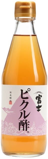 【食べ方・使用方法】 ☆お好みの野菜を切って、密封容器に入れ野菜の量の1／3量の「ピクル酢」に漬けてください。 　　冷蔵庫に保存して2日目くらいからが食べ頃です。（例　生野菜：300g　富士ピクル酢100ml） ☆漬けた野菜を細かく切ってマヨネーズとあえてタルタルソースとして。 ☆漬け終わったピクルス液に、醤油、ごま油、マヨネーズ、オリーブオイルなどを足して 　オリジナルドレッシングとしてもご利用いただけます。 ※天然原料由来の沈殿物が生じることがありますが、品質には問題ありません。 よく振ってお使いください。 【保存方法・その他】 ※直射日光を避けて常温保存 【栄養成分容量当り】 100gあたり 【栄養成分】 熱量 106kcal たんぱく質 0.2g 脂質 0g 炭水化物 27.0g 食塩相当量 4.1g 原材料 米酢（京都府製造）、砂糖（粗糖）、食塩、ドライトマト、香辛料