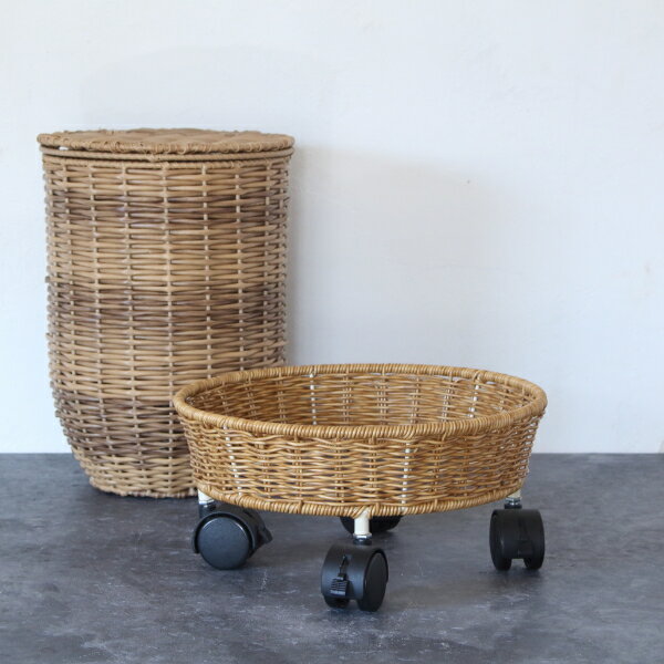 商品説明サイズφ:約28cm*高さ:約13cm 重さ:約610g 耐荷重:約15kg 材質 ポリエチレン ポリプロピレン アイアン PVC商品説明・火のそばや直射日光の当たる場所、高温になる場所には置かないでください。 ・手編みのため、サイ...