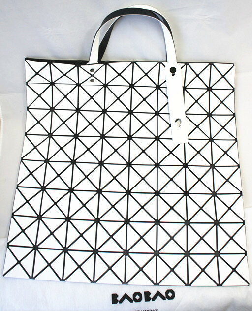 【あす楽】【海外配送可】【送料無料】【入手困難】【新品】BAO BAO ISSEY MIYAKE LUCENT ルーセント プロマットトート BB71AG651 ホワイト トートバッグ 【大人気】