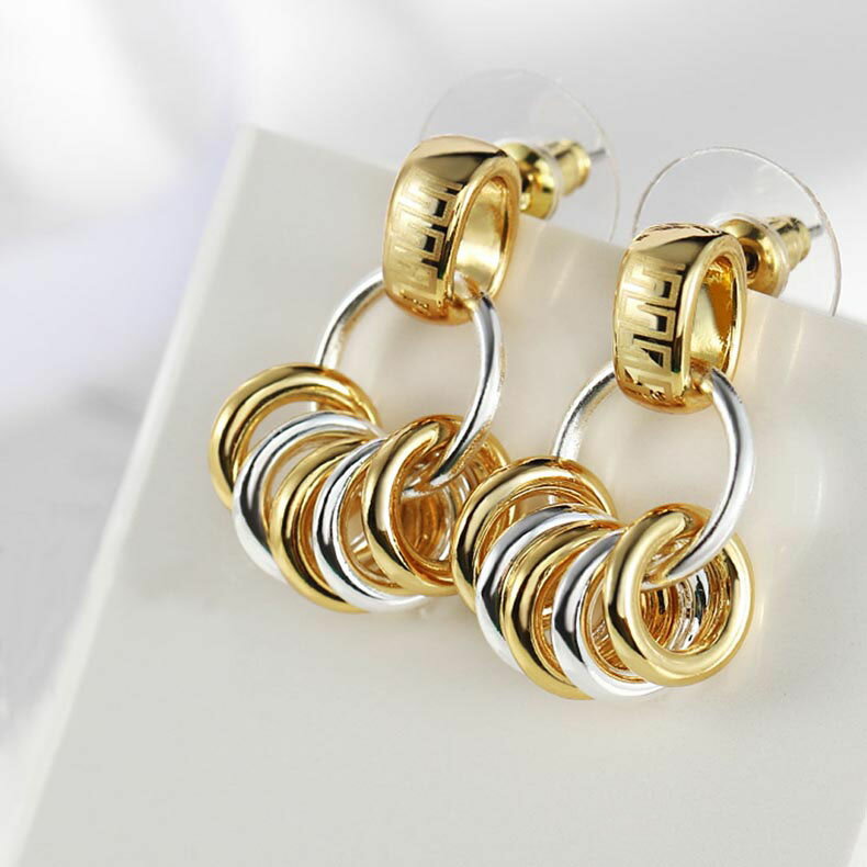 (イウハ) IUHA 耳元「りんりん」 マルチサークル ピアス レディース クリスマス プレゼント ギフト アクセサリー ジュエリー アレルギー対応 変色防止