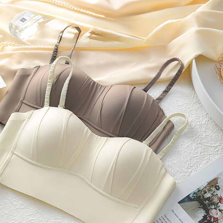 ブラ ブラジャー ノンワイヤー かわいい レディース 薄手 立体カップ シンプル 下着 らくちん 脇肉 谷間 インナー カップ 一体型 旅行 ブラジャー 補正下着 補正ブラ ブラトップ 背中ホック アンダーウェア おしゃれ trendyboutique-10001904 Trendy Boutique サンプル画像3