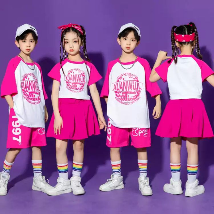 ローズピンク キッズ ダンス衣装 セットアップ スポーティ プリント 半袖Tシャツ ショートパンツ ロングパンツ スカート 韓国 k-pop ヒップホップ 男の子 女の子 ギャル アイドル かっこいい 子供服 ステージ衣装 jazz ジャズダンス 団体服 練習着 演出服 原宿系 110-180cm