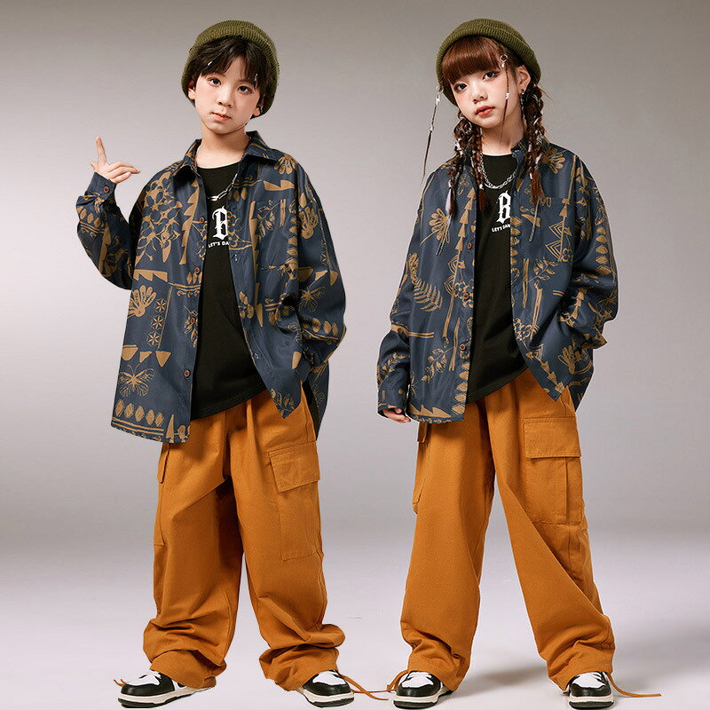 TRENDY FISHの柄シャツ 総柄 キッズ ダンス衣装 単品 セットアップ 男の子 女の子 かっこいい ゆったり ゆるシャツ ネイビー 長袖 シャツ カーゴパンツ ロングパンツ ダボパンツ イエロー ヒップホップ ジャズダンス ポッピング 韓国 k-pop 発表会 演出服 団体服 応援団 練習着 原宿系｜アングル2