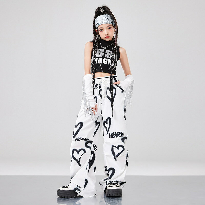 ブラック ホワイト 女の子 へそ出し ダンス衣装 キッズ タンクトップ 白パンツ ワイドパンツ ダボパン ハート柄 ストレート ジャズダンス ヒップホップ ポッピング チアガール チアリーダー 可愛い ステージ衣装 団体服 演出服 舞台服