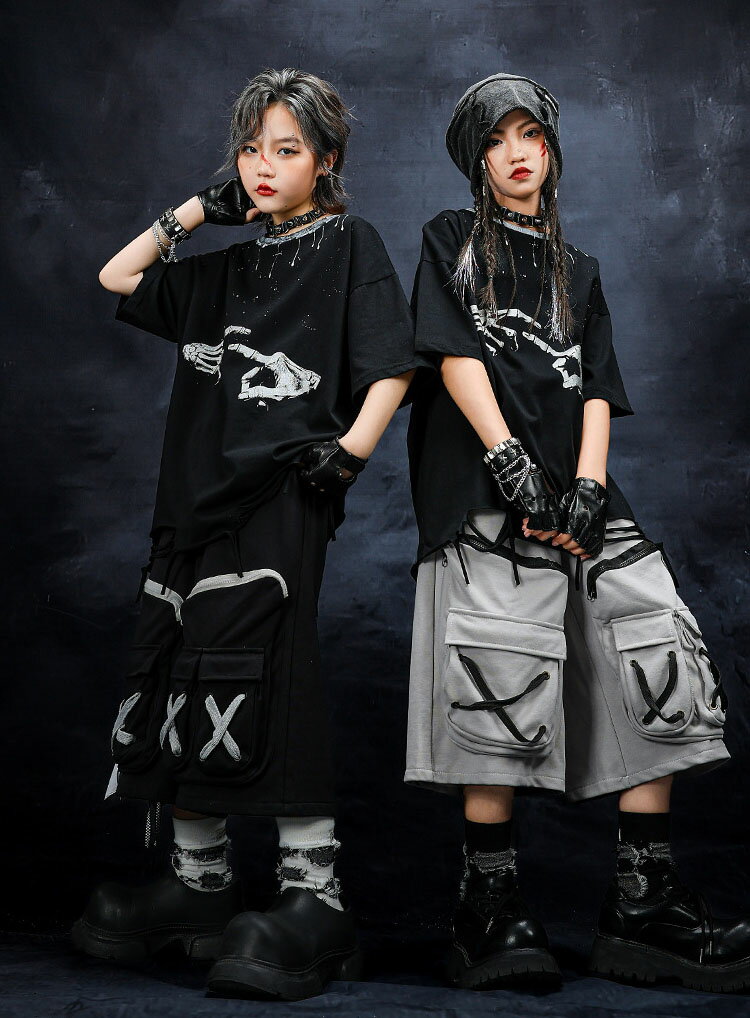 ダンス衣装 セットアップ キッズ ヒップホップ 女の子 男の子 チーム衣装 ジャズダンス ストリート ユニセックス HIPHOP JAZZ ダンスウエア ブラック グレー 半袖 トップス 短パン チアガール ゆったり おしゃれ DANCE 原宿系 発表会 演出服 練習服 団体服 110-180cm