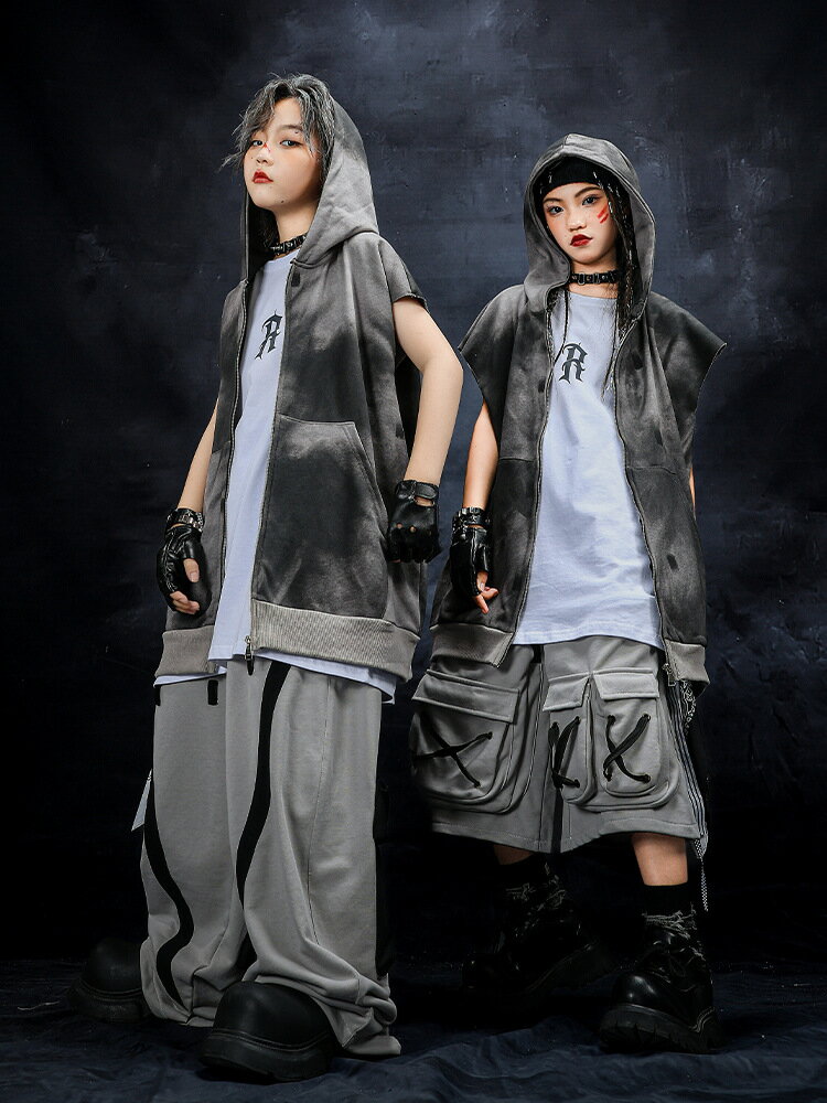 キッズ 子供ダンス衣装 ヒップホップ スポーツウェア 女の子 男の子 セットアップ ジャズダンス ストリート ユニセックス HIPHOP JAZZ ダンスウエア グレー 袖なし トップス フード付きベスト 短パン 長パン ゆったり おしゃれ 原宿系 発表会 演出服 練習服 団体服 110-180cm