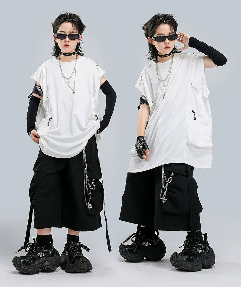 TRENDY FISHのユニフォーム キッズ ダンス衣装 セットアップ ヒップホップ ストリート 半袖トップス ショーツパンツ ブラック ホワイト 白 黒子供服 韓国kpop hiphop 女の子 男の子 ダンスウェア 原宿系 発表会 演出服 練習服 応援団 舞台服 団体服 かっこいい おしゃれ 夏110-180cm｜アングル3